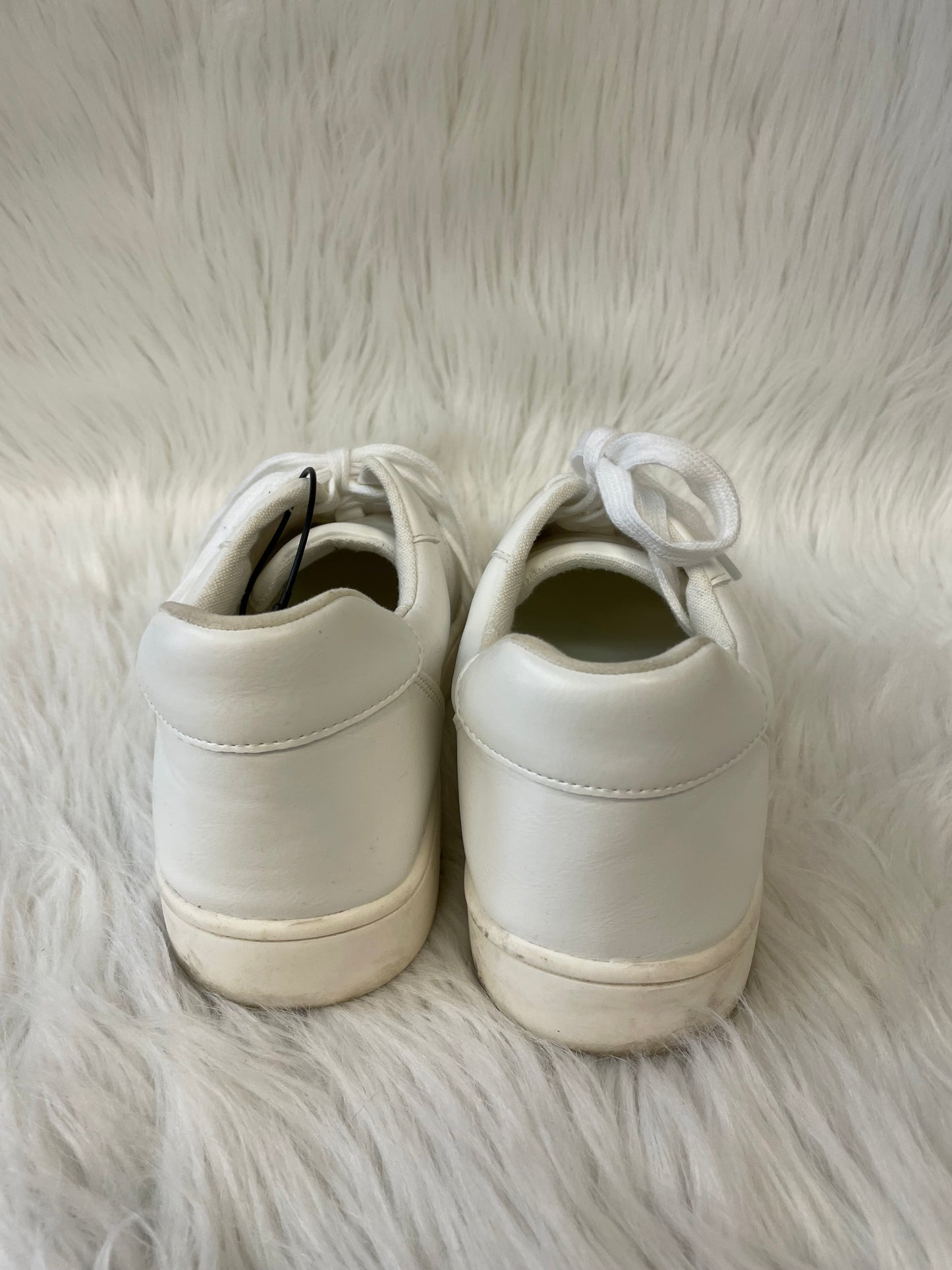 Shoes Sneakers By Mia In Cream, Size: 8.5