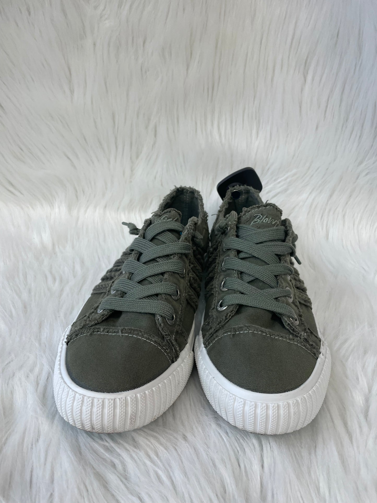 Shoes Sneakers By Blowfish In Green, Size: 8.5