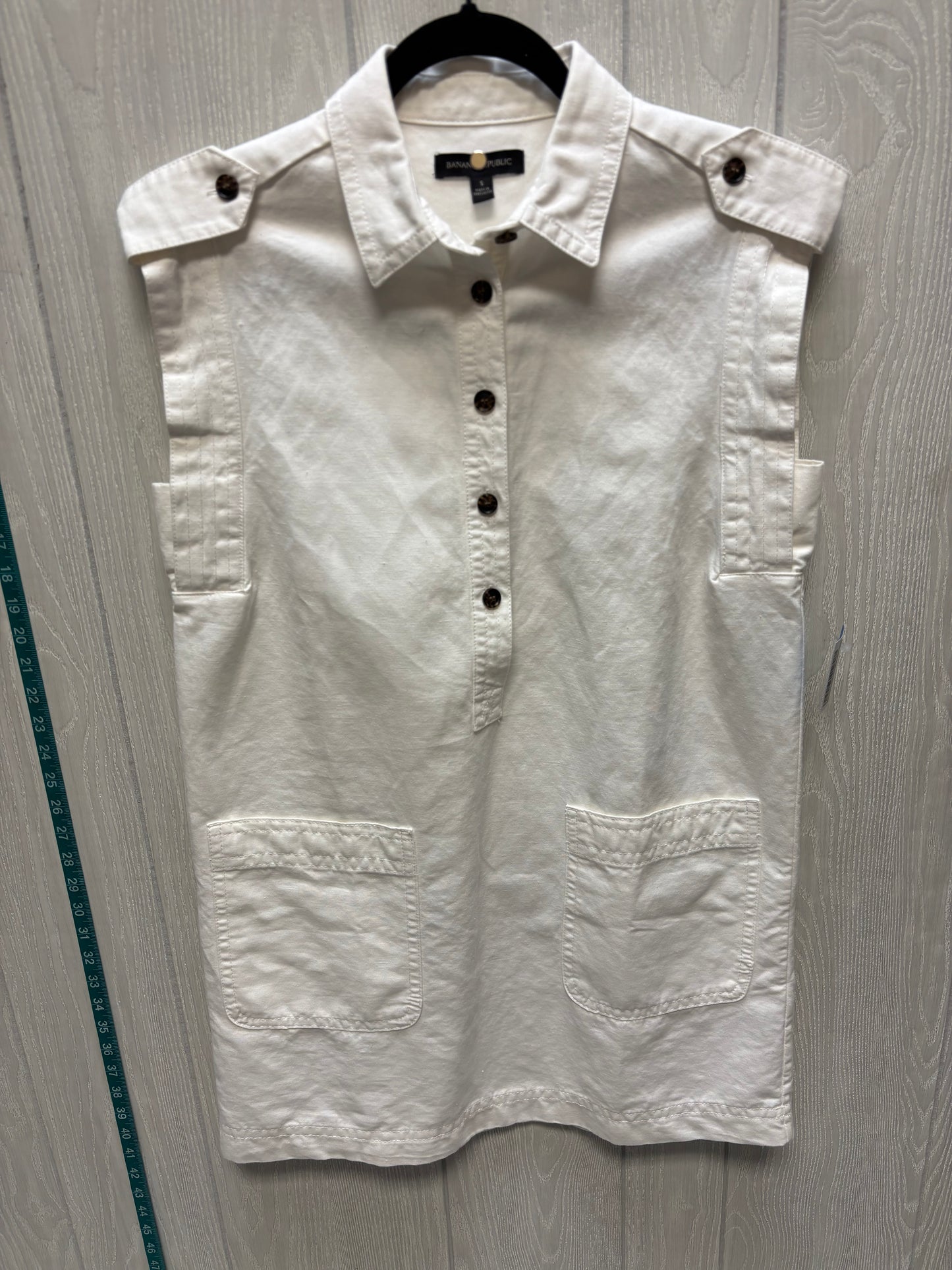 Dress Casual Short By Banana Republic In Cream Denim, Size: S