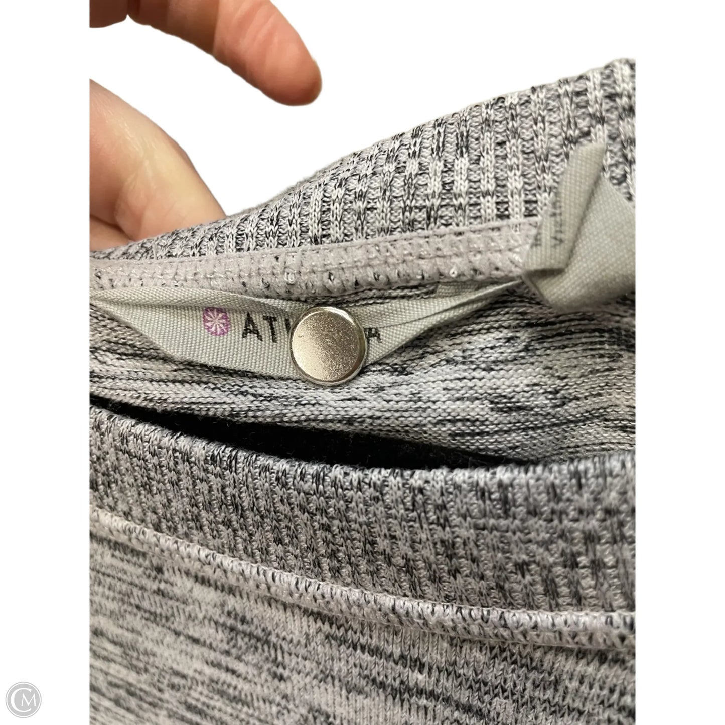 Athletic Top Long Sleeve Collar By Athleta In Grey, Size: Xs