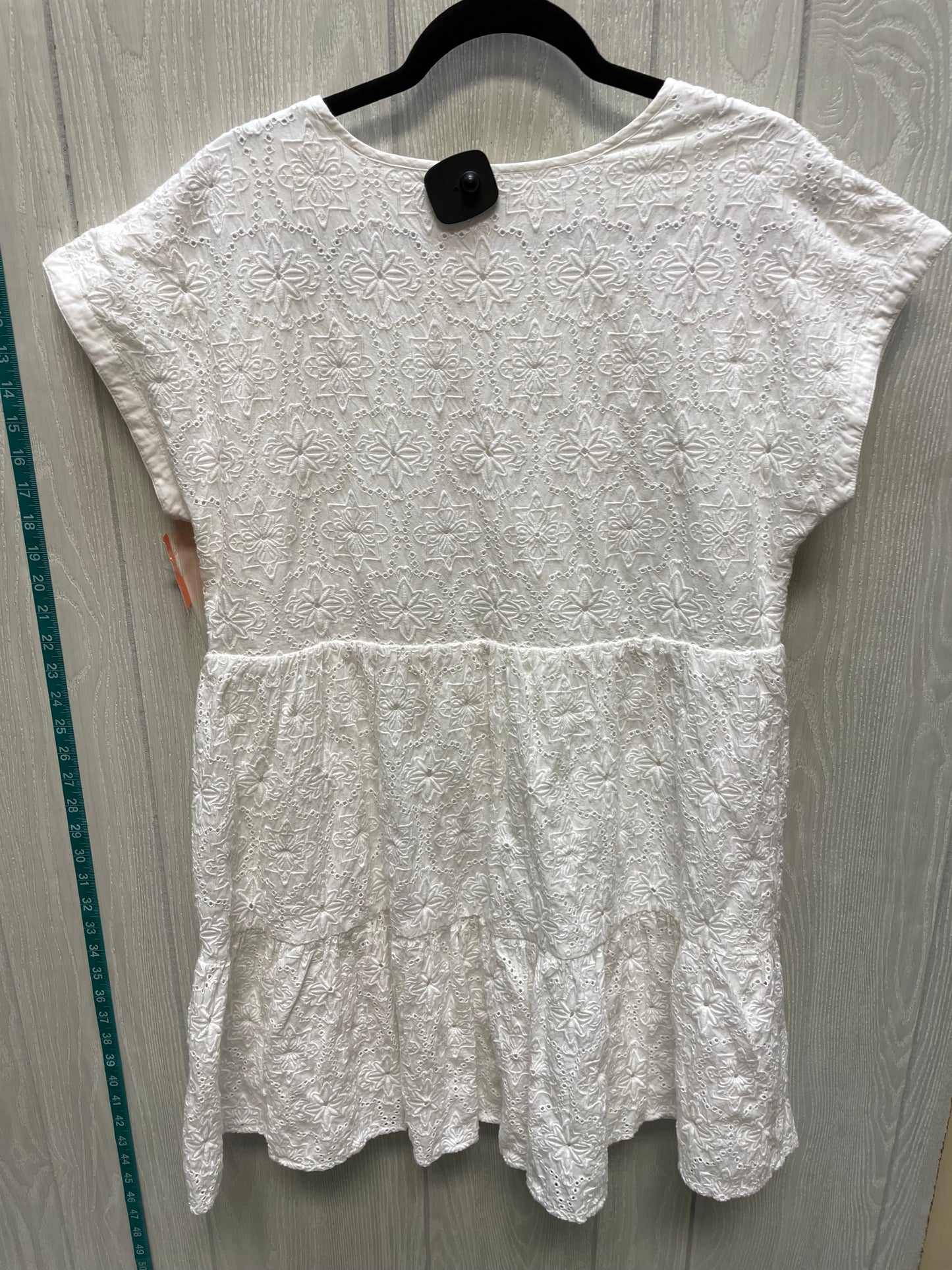 Dress Casual Short By Vineyard Vines In Cream, Size: L