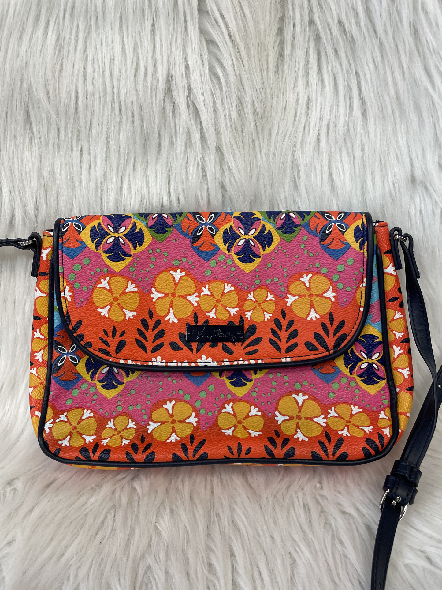 Crossbody By Vera Bradley  Size: Medium