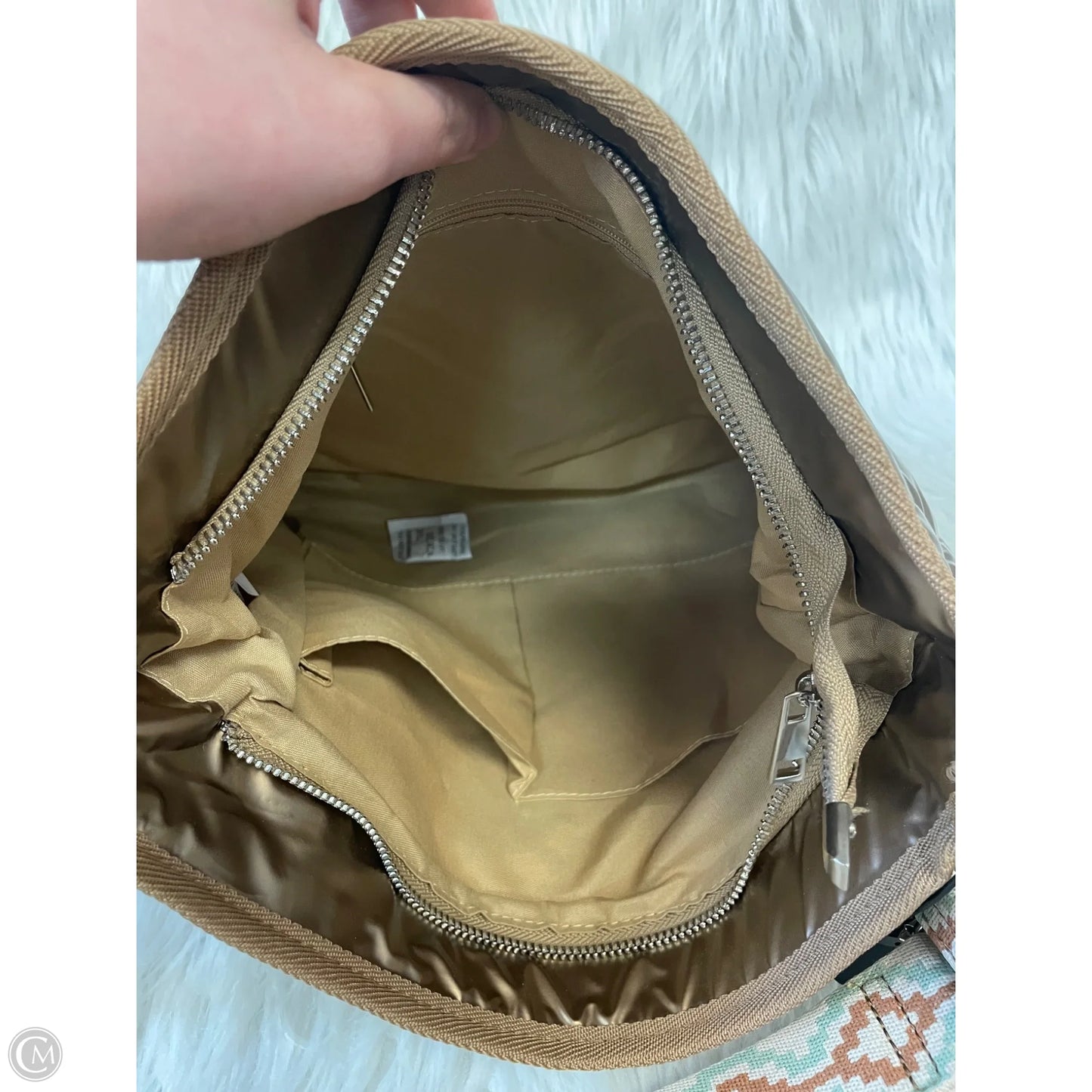 Crossbody By Clothes Mentor, Size: Large