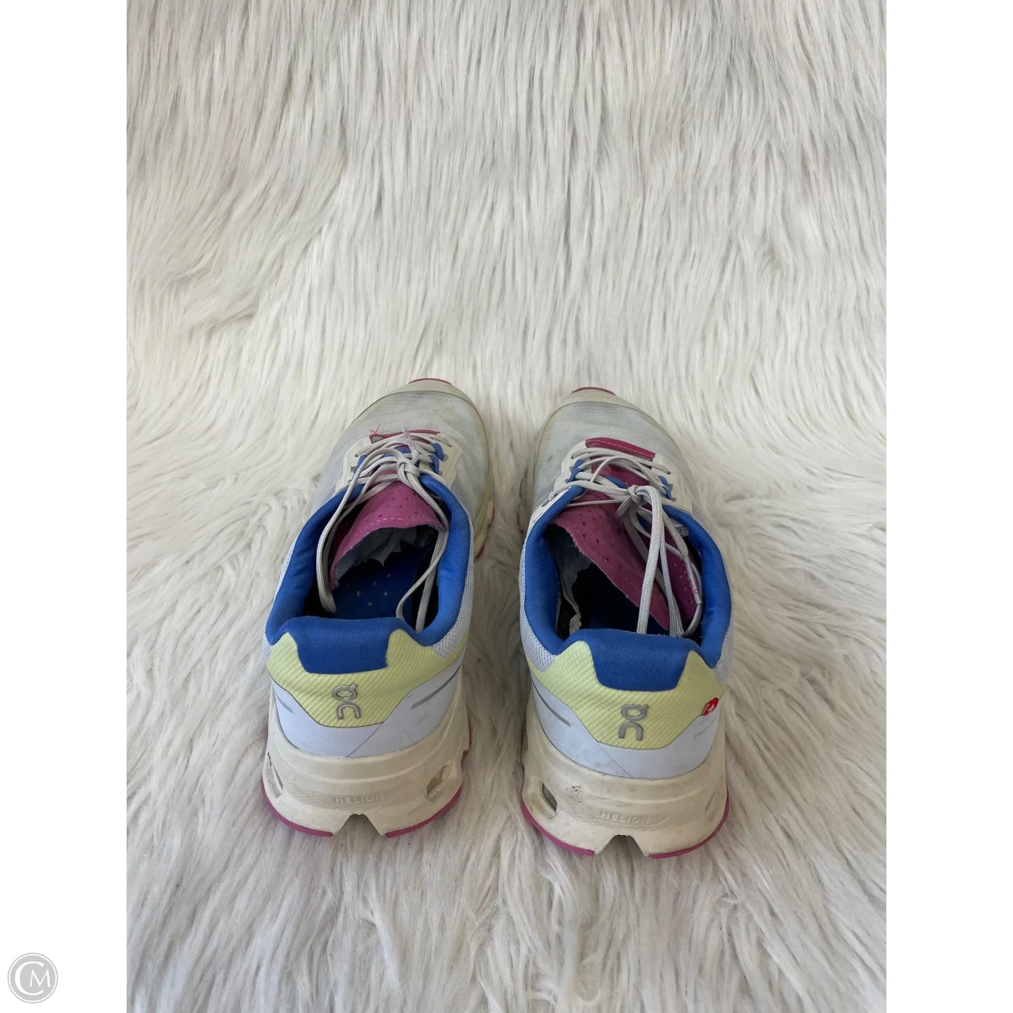 Shoes Athletic By On In Grey, Size: 8.5