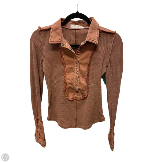 Top Long Sleeve By We The Free In Brown, Size: S