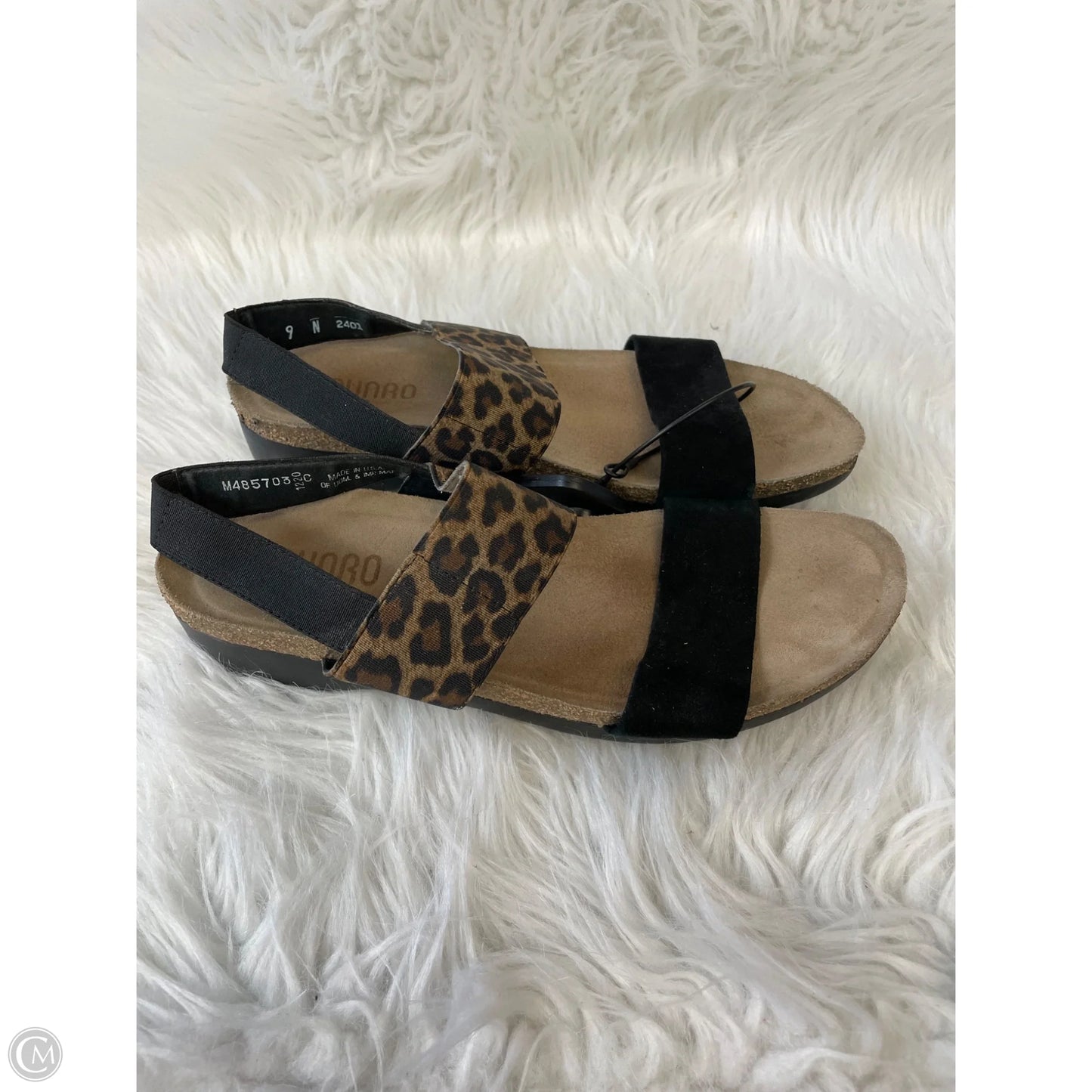 Sandals Heels Wedge By Munro In Animal Print, Size: 9