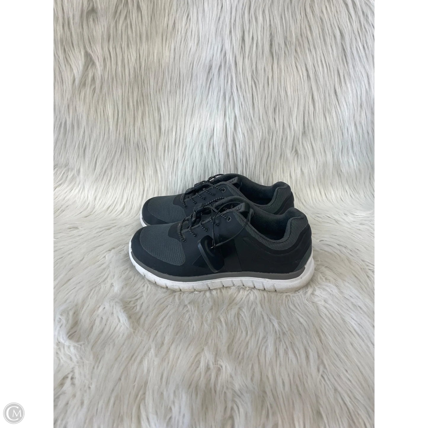 Shoes Athletic By Cmc In Black & Grey, Size: 7.5