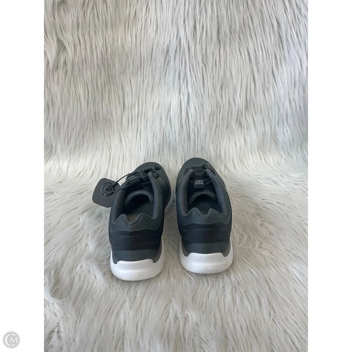 Shoes Athletic By Cmc In Black & Grey, Size: 7.5
