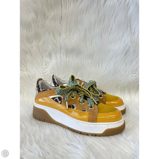 Shoes Sneakers By Cmb In Blue & Yellow, Size: 7.5
