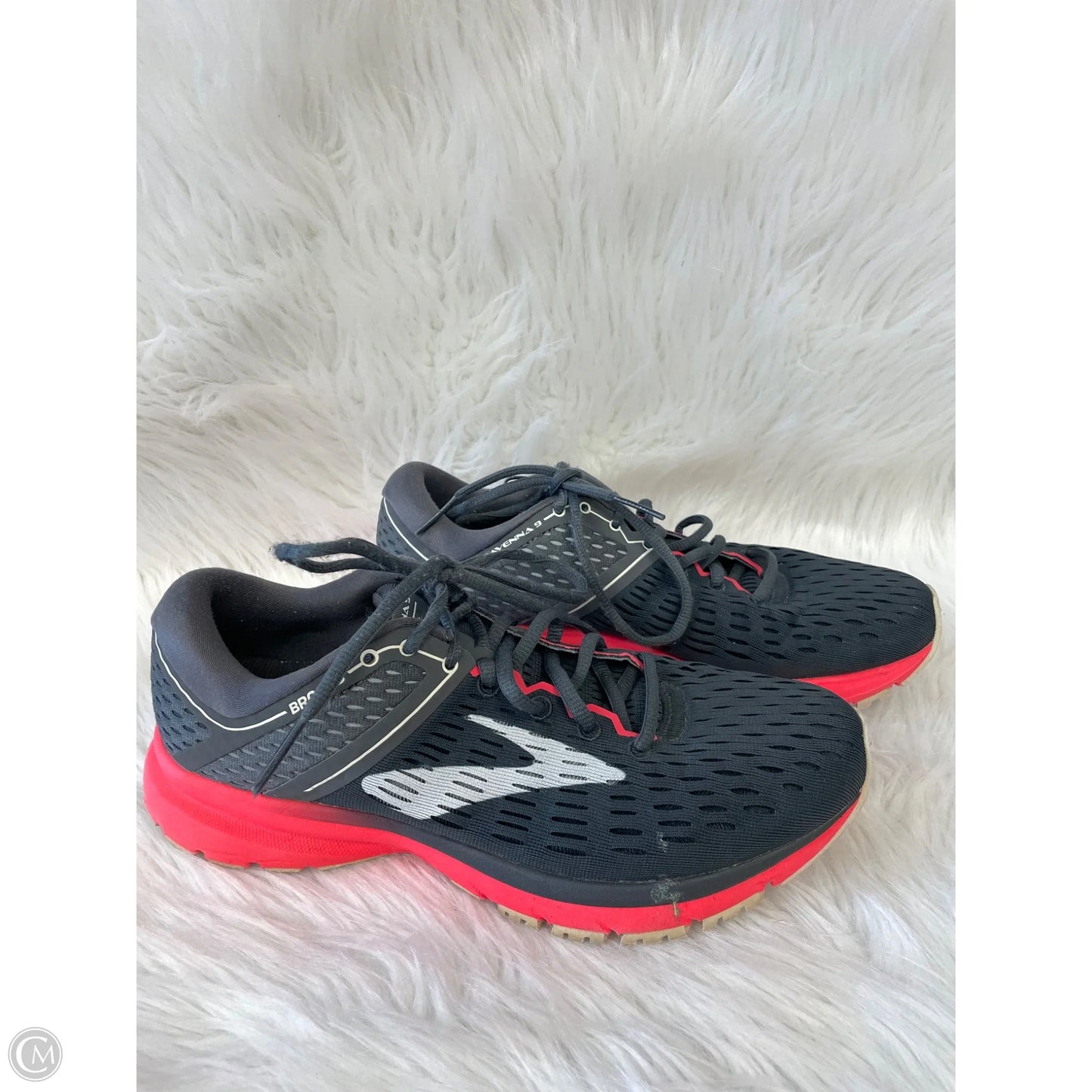 Shoes Athletic By Brooks In Grey, Size: 9