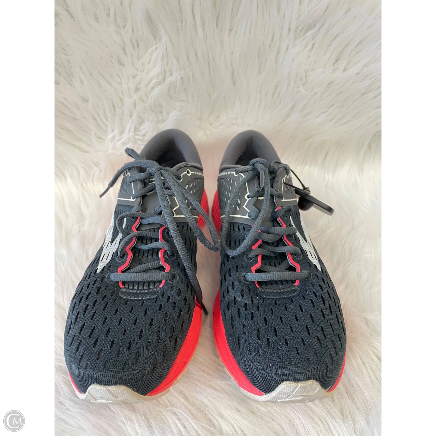 Shoes Athletic By Brooks In Grey, Size: 9