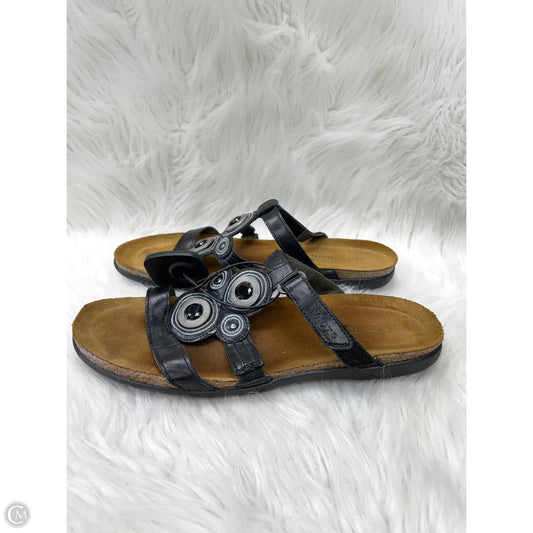 Sandals Flats By Naot In Black, Size: 10