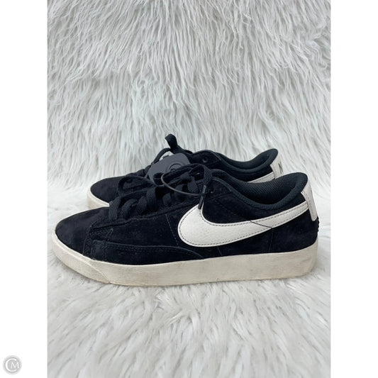 Shoes Sneakers By Nike In Black & Cream, Size: 6.5