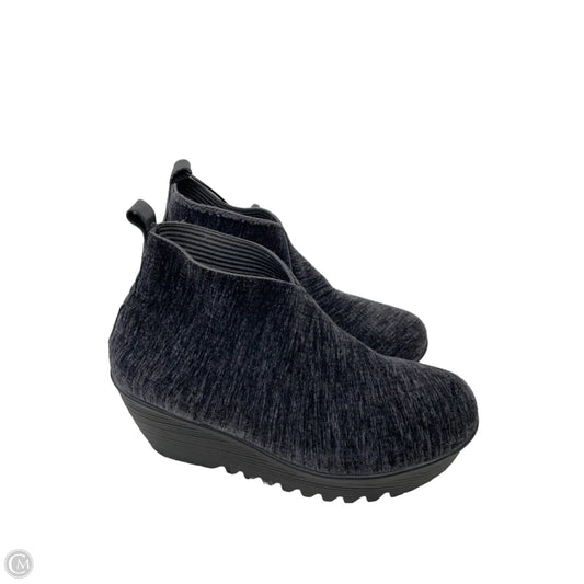 Boots Ankle Heels By Bernie Mev In Grey, Size: 7.5