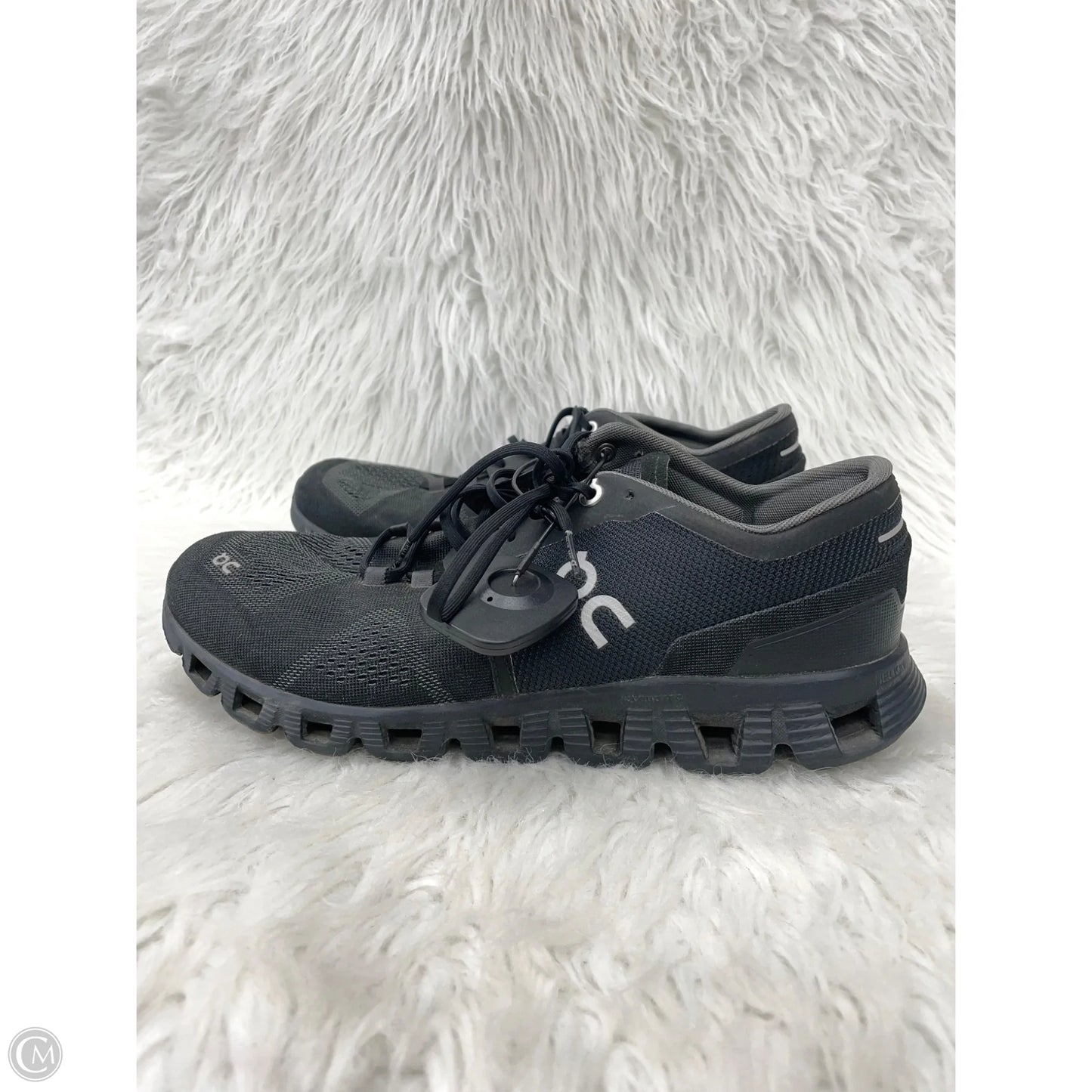 Shoes Athletic By On In Black, Size: 11