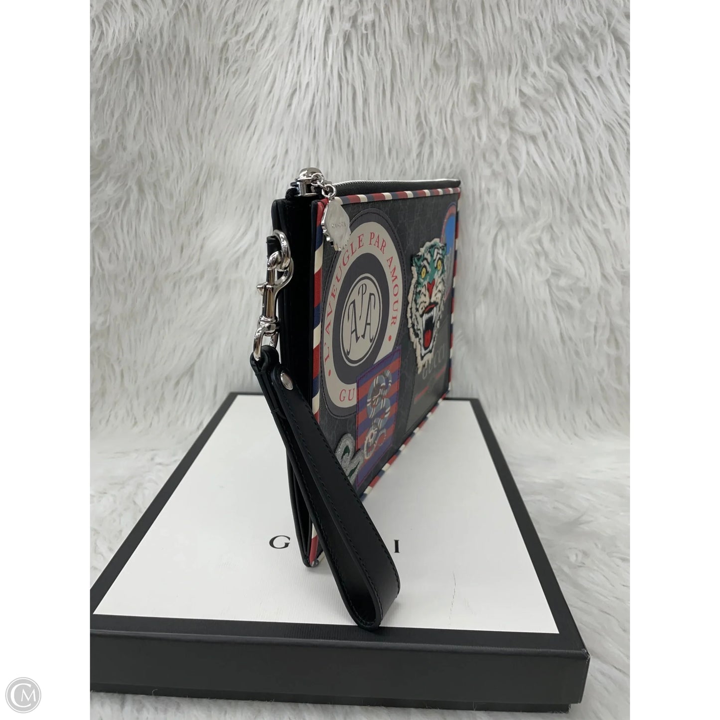 Wristlet Luxury Designer By Gucci, Size: Large