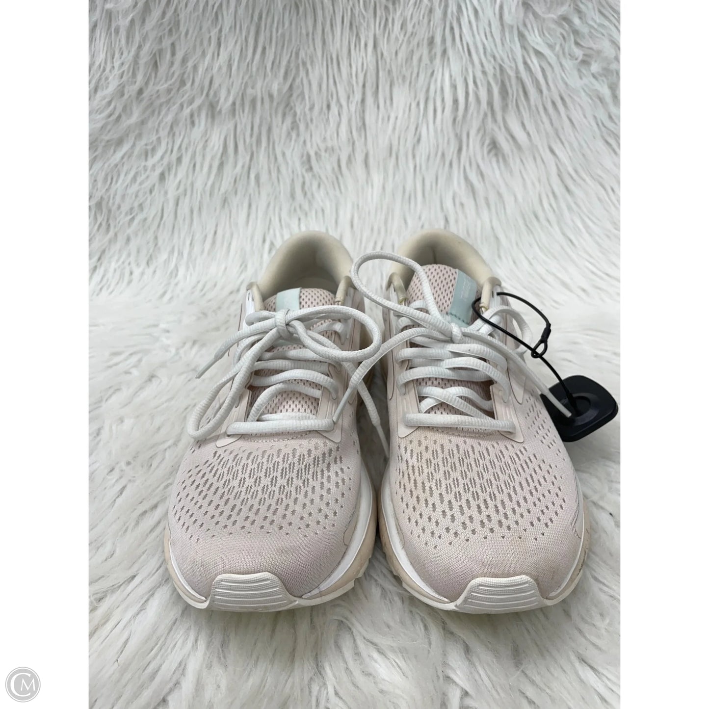 Shoes Athletic By Brooks In Tan, Size: 8.5