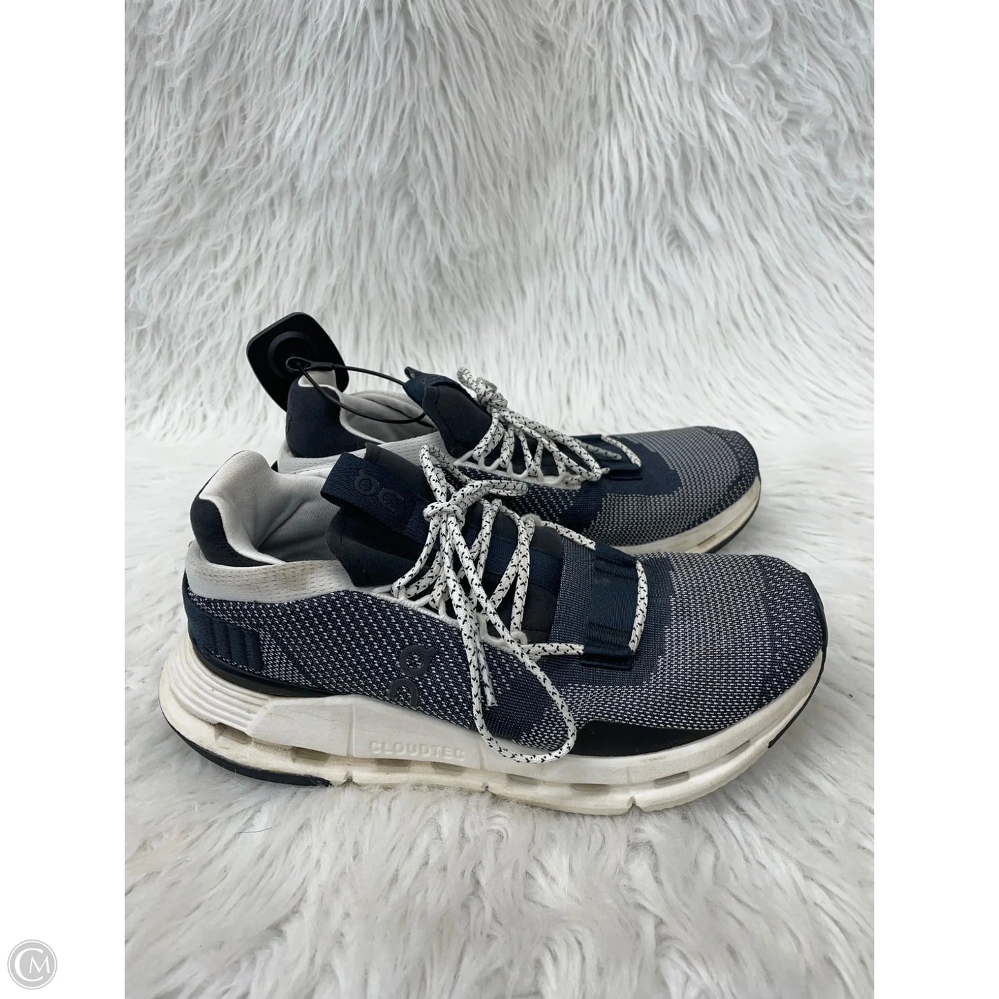 Shoes Athletic By On In Cream & Grey, Size: 7