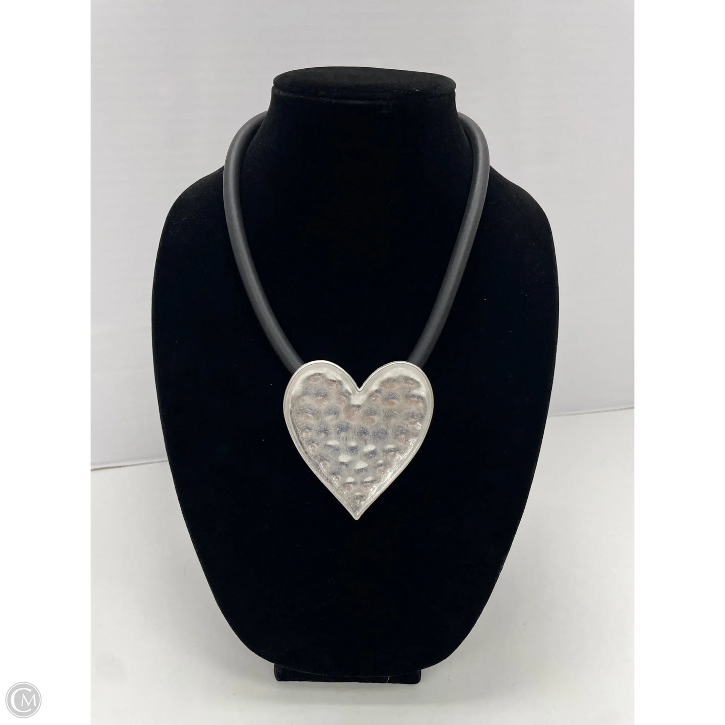 Necklace Pendant By Clothes Mentor