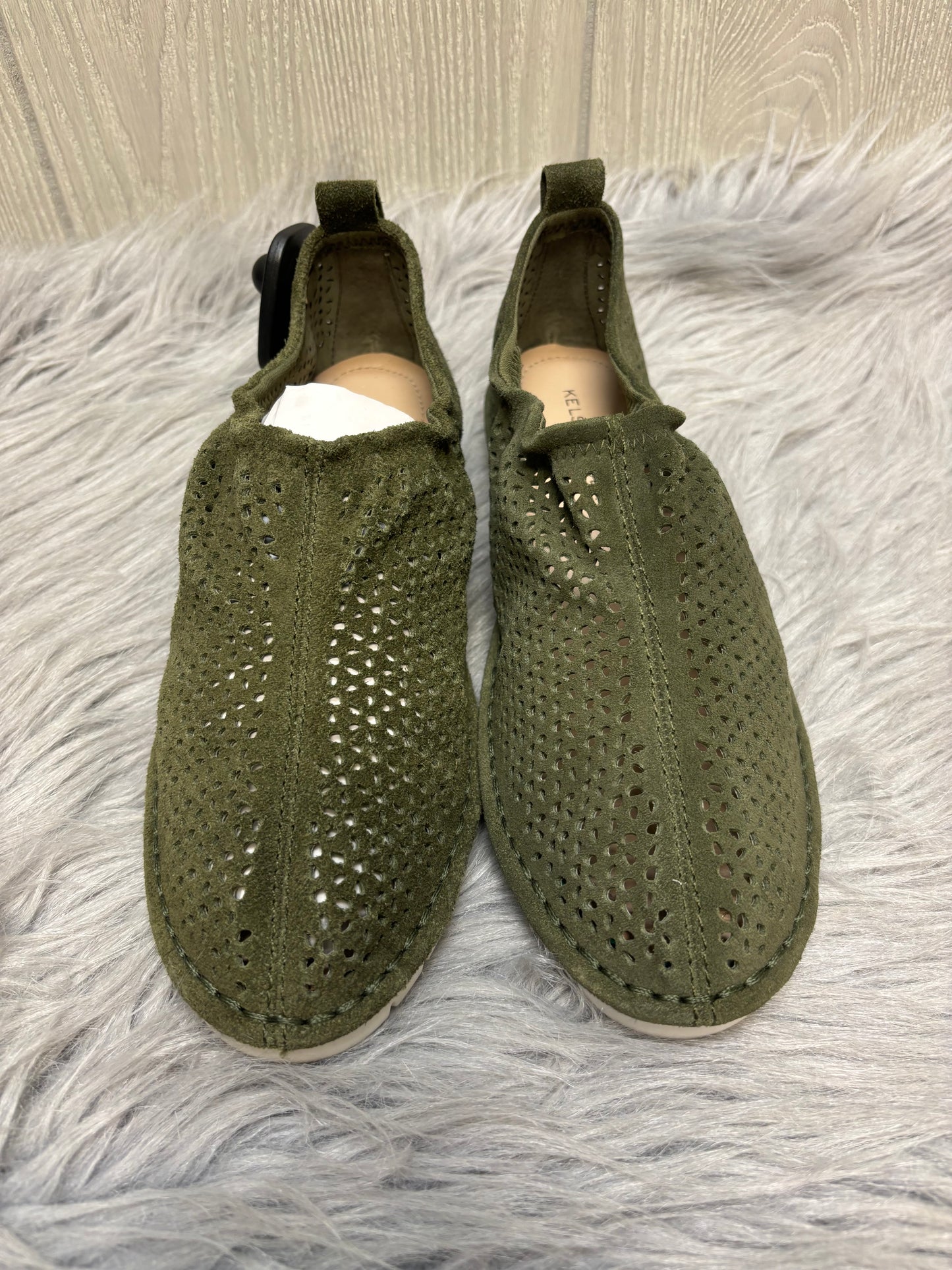 Green Shoes Flats Kelsi Dagger, Size 7