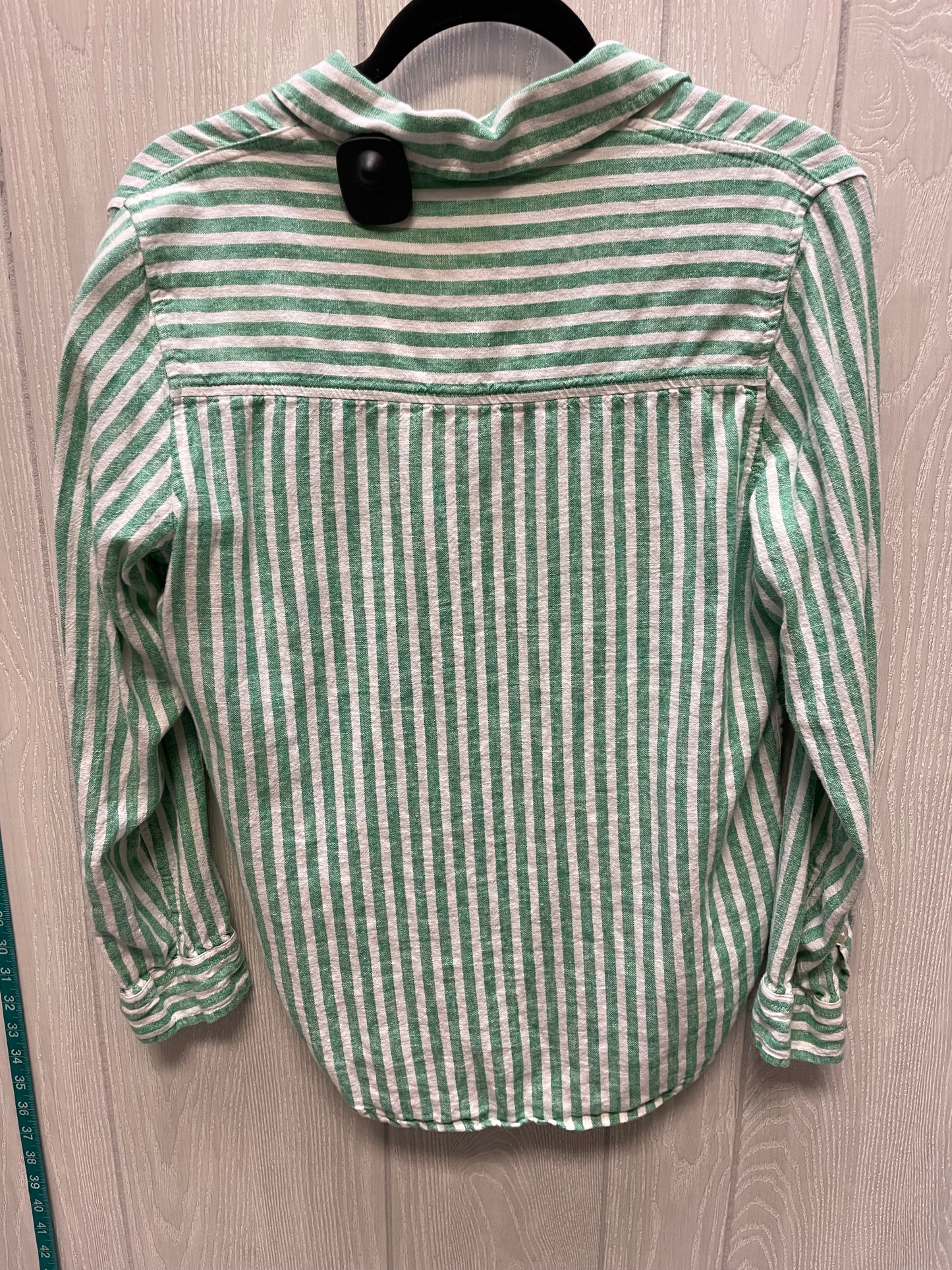 Top Long Sleeve By Universal Thread In Striped Pattern, Size: Xs