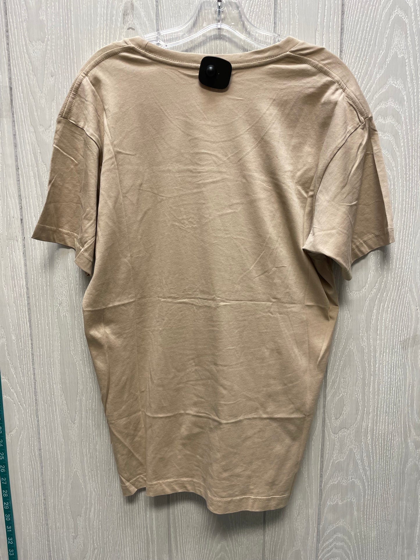 Top Short Sleeve Basic By Clothes Mentor In Tan, Size: M