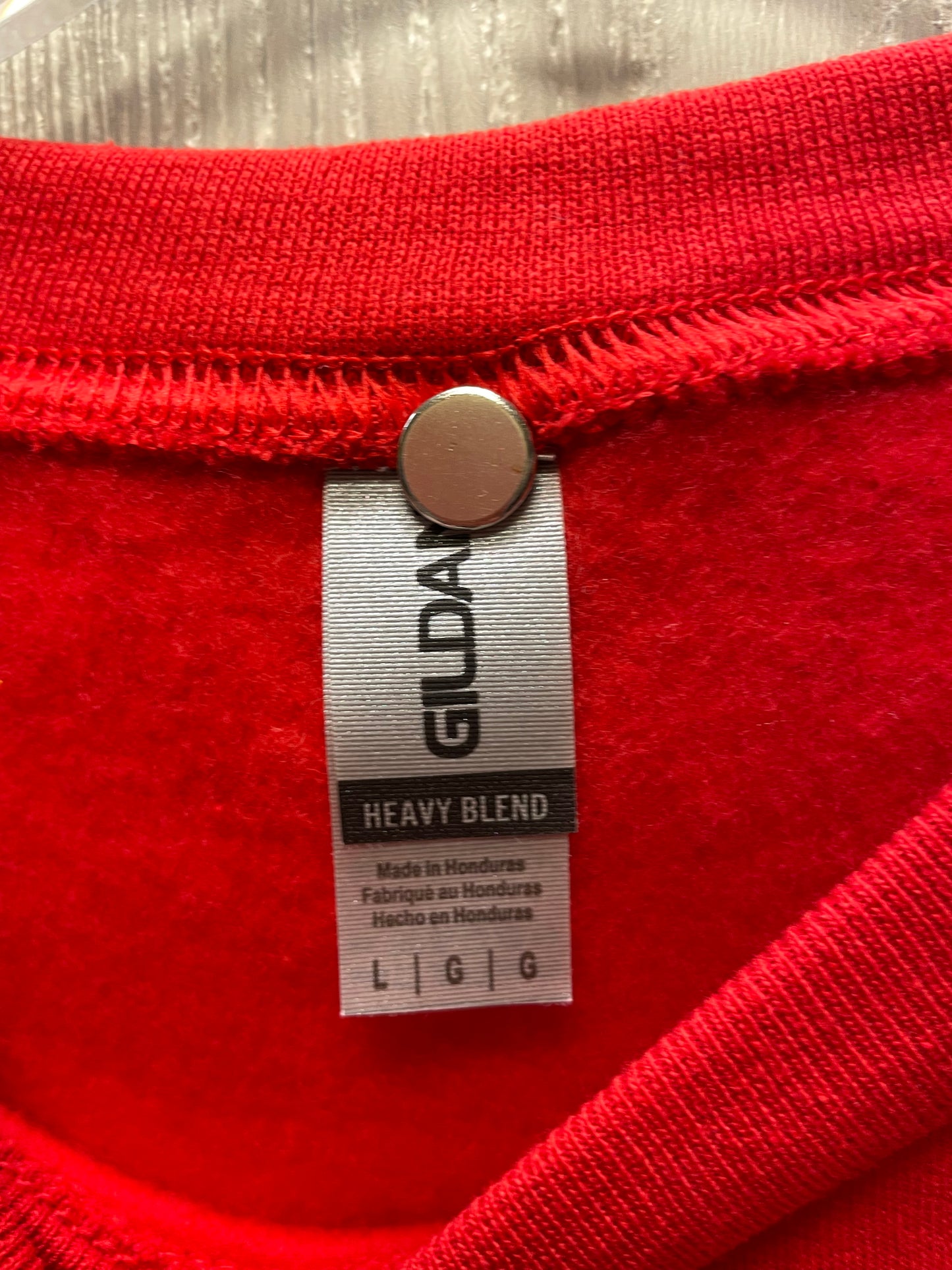 Sweatshirt Crewneck By Gildan In Red & White, Size: L