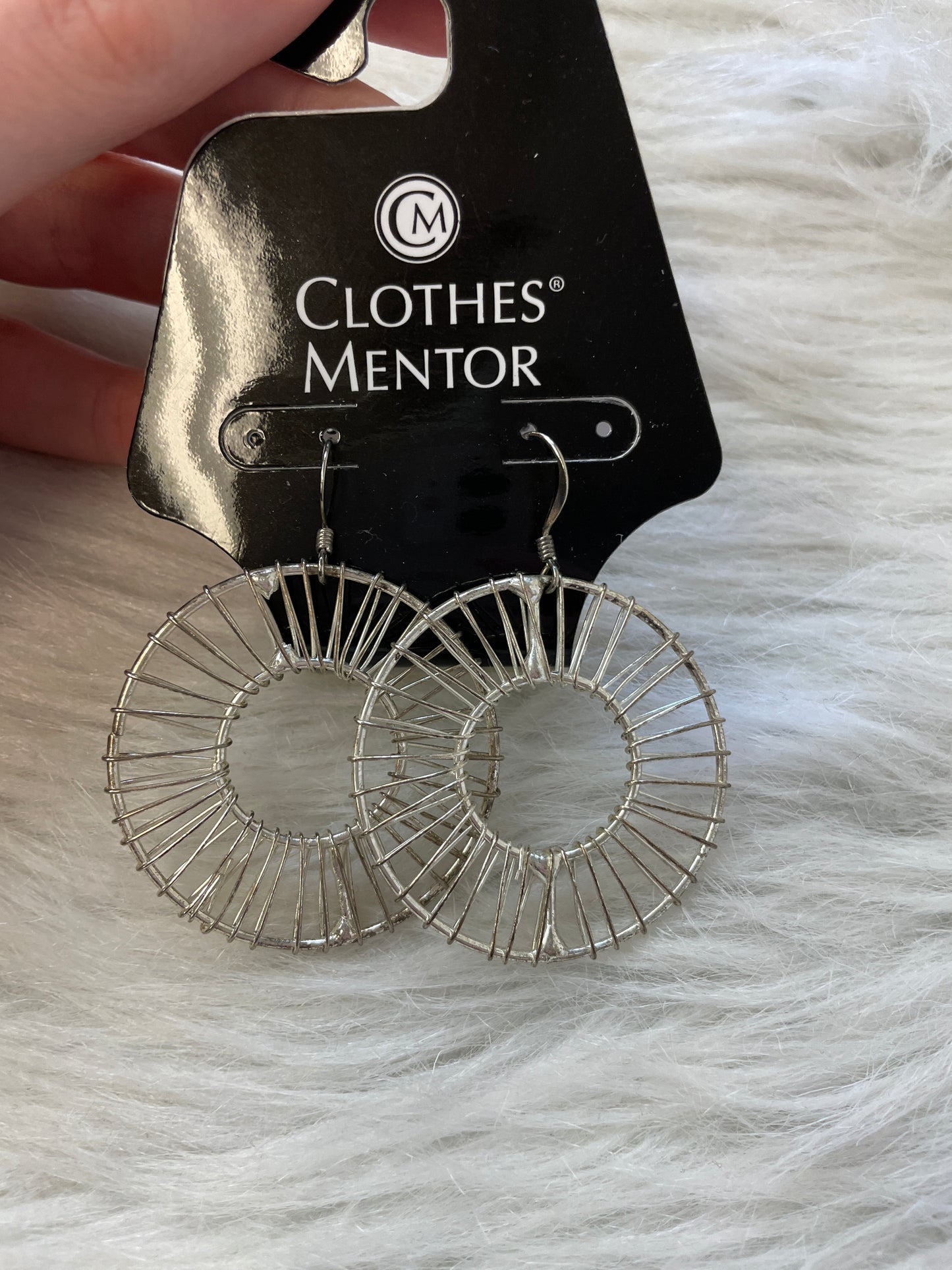 Earrings Dangle/drop By Clothes Mentor