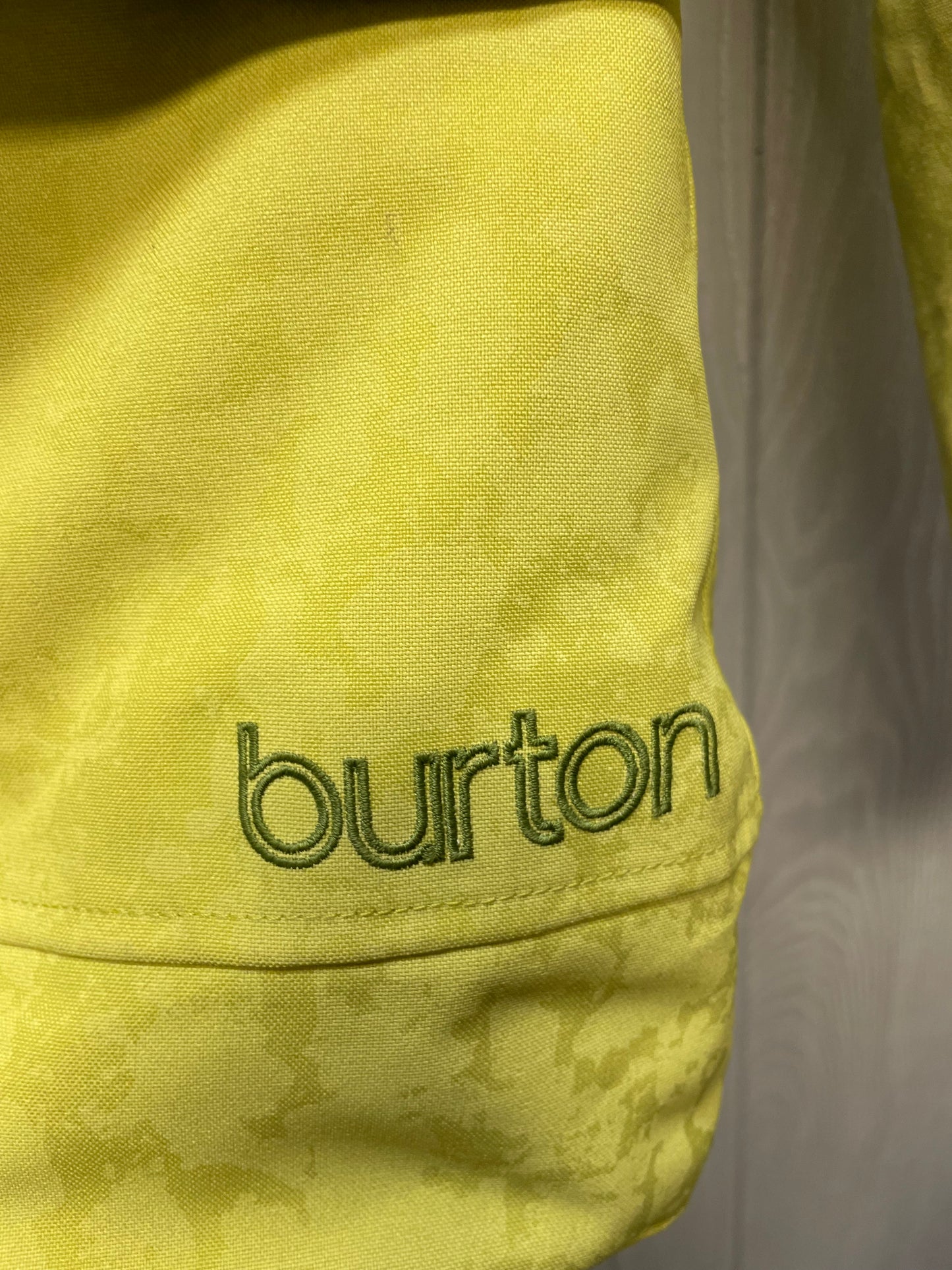 Coat Parka By Burton In Green, Size: Xs