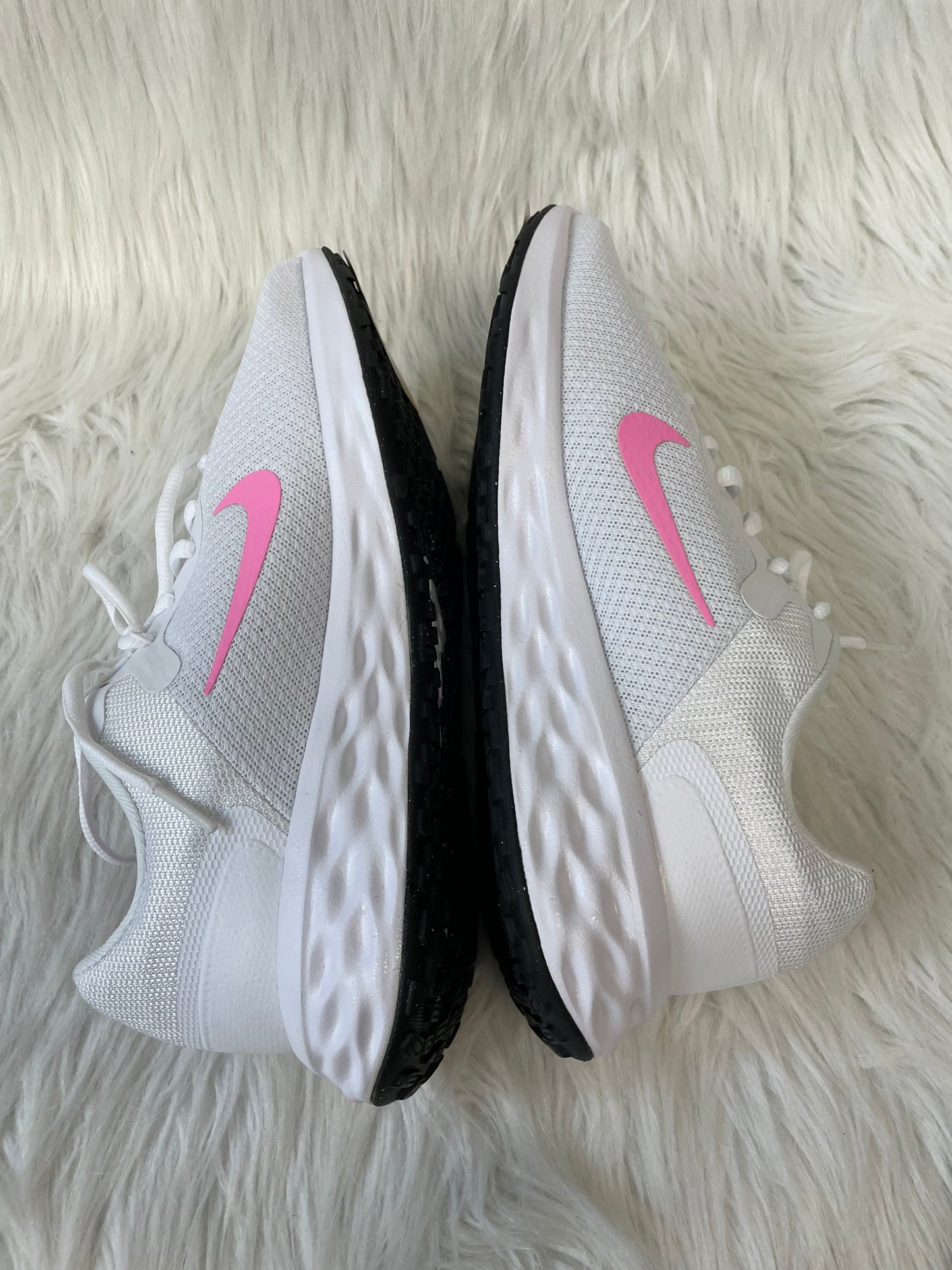 Shoes Athletic By Nike In Pink & White, Size: 7.5