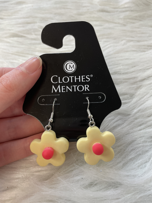 Earrings Dangle/drop By Clothes Mentor