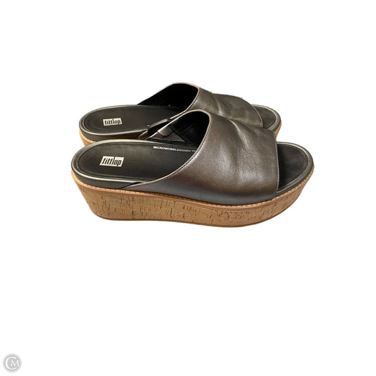 Sandals Heels Platform By Fitflop In Silver & Tan, Size: 10