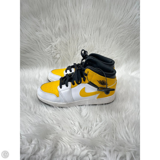Shoes Athletic By Nike In White & Yellow, Size: 8