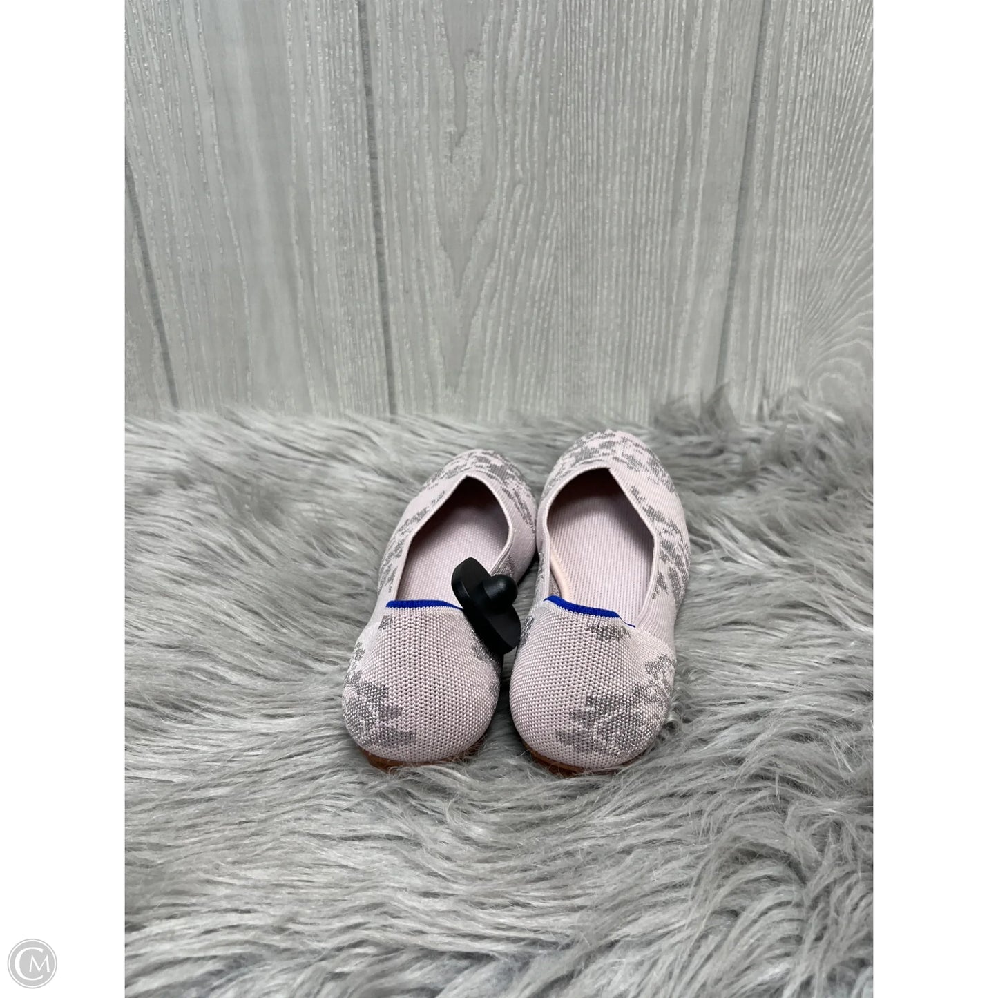 Shoes Flats By Rothys In Pink & Silver, Size: 8