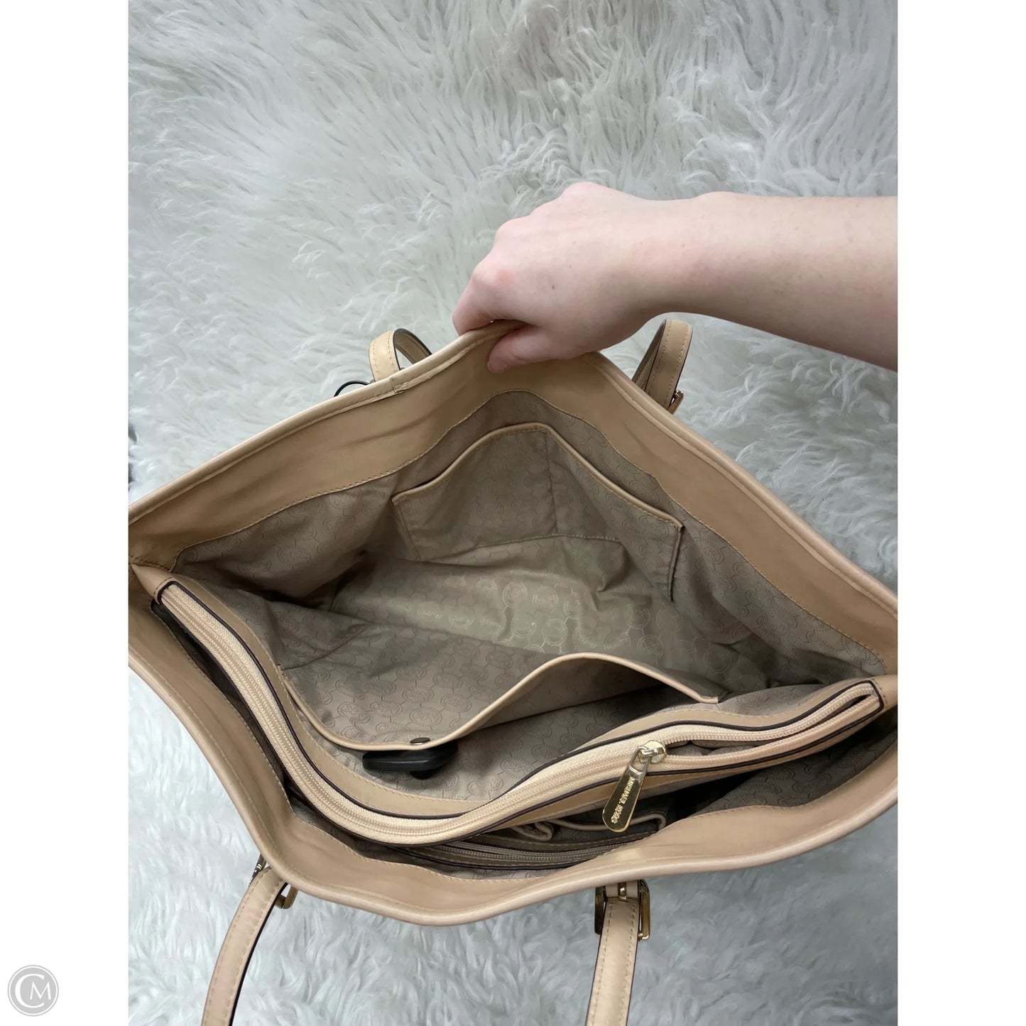 Handbag Designer By Michael Kors, Size: Large