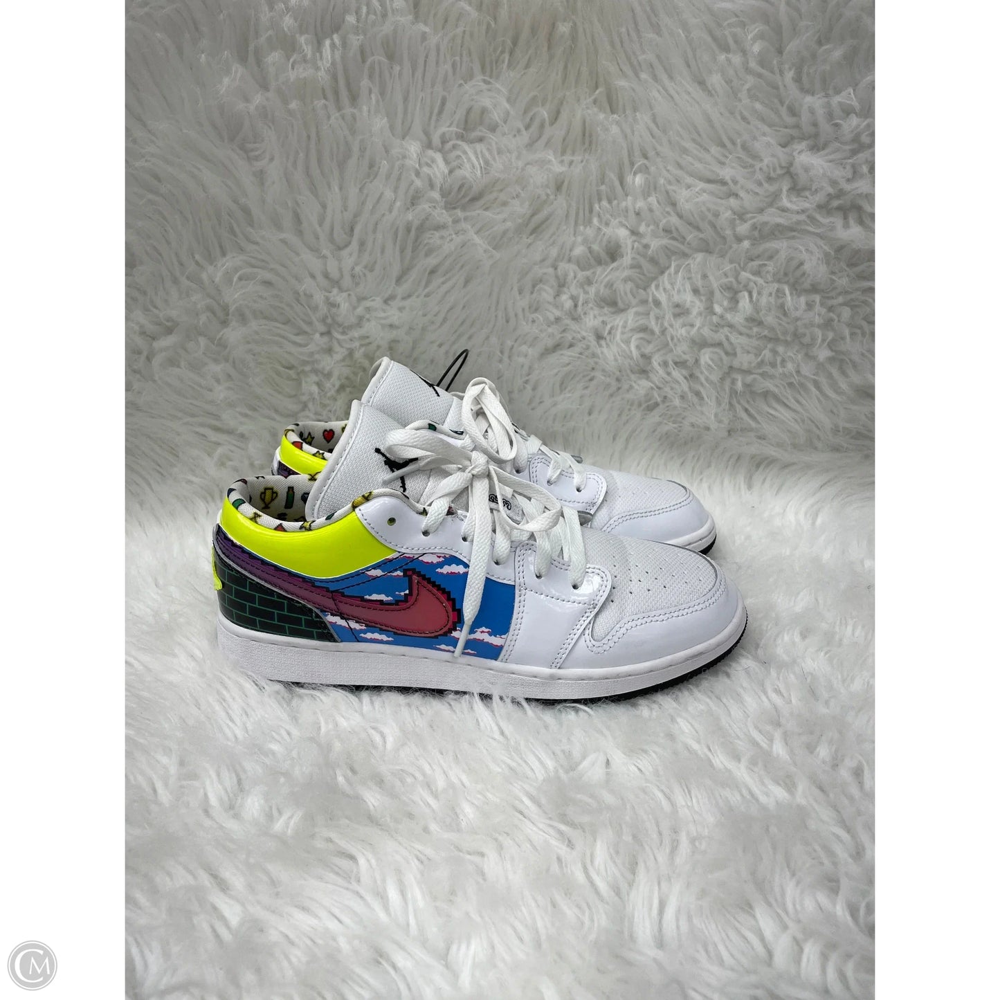 Shoes Athletic By Nike In White, Size: 8.5