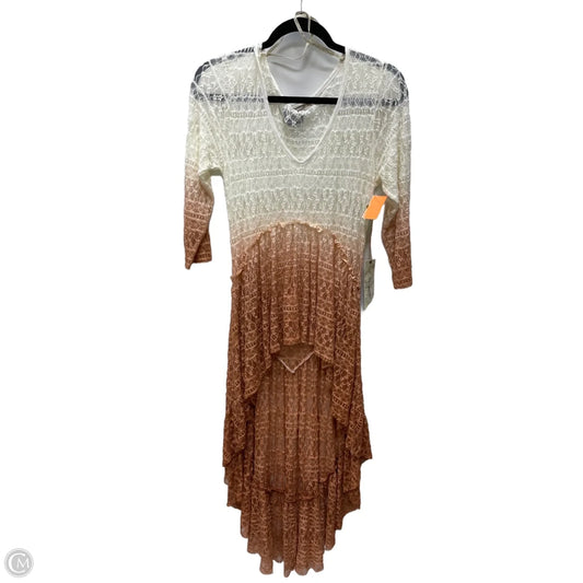 Tunic 3/4 Sleeve By Gimmicks In Cream, Size: S