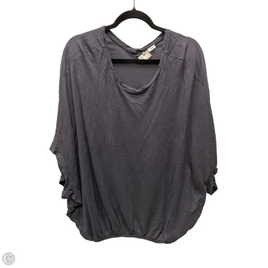 Top Short Sleeve By Anthropologie In Grey, Size: S