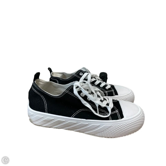 Shoes Sneakers By Taxi In Black & White, Size: 11
