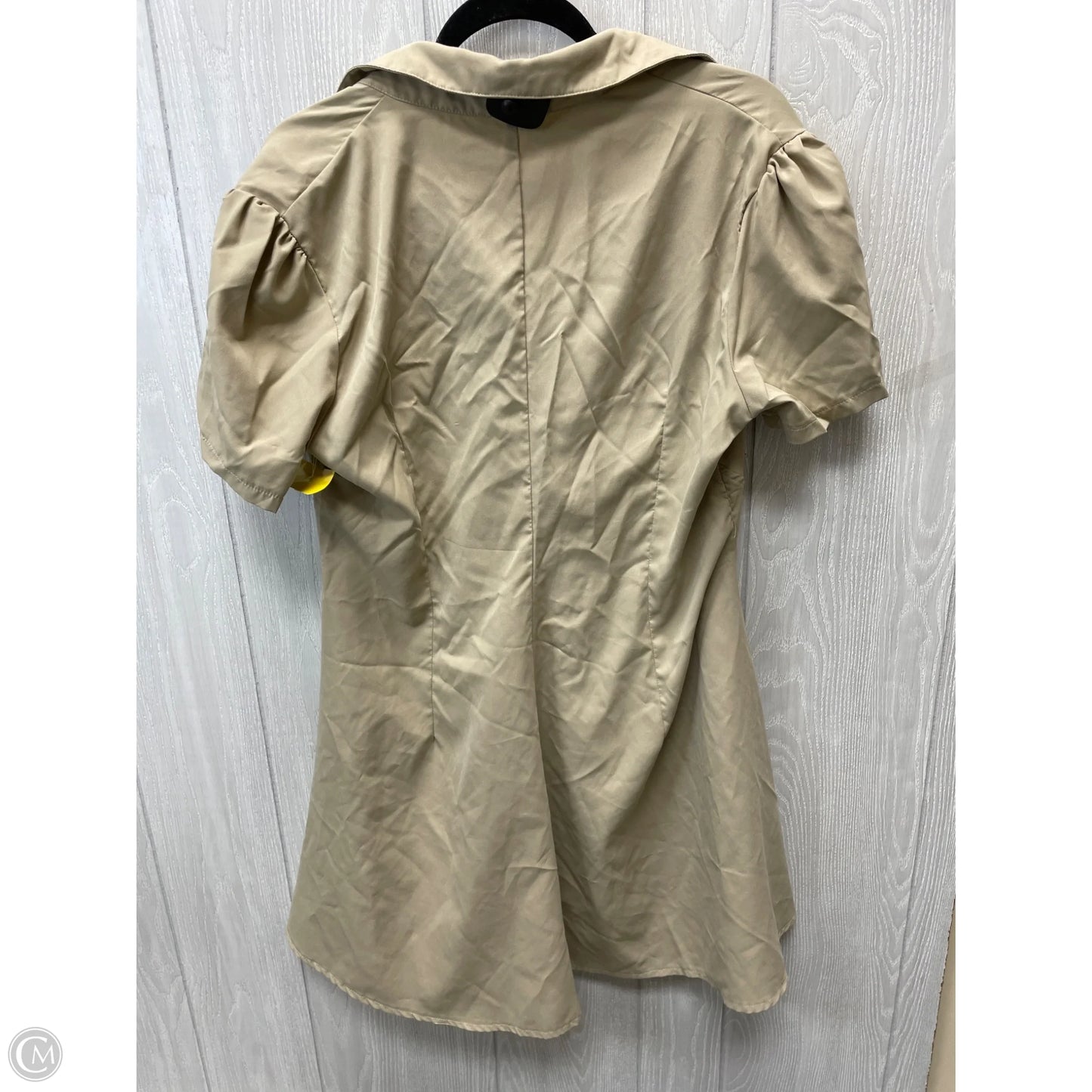 Dress Casual Short By Pretty Little Thing In Tan, Size: L