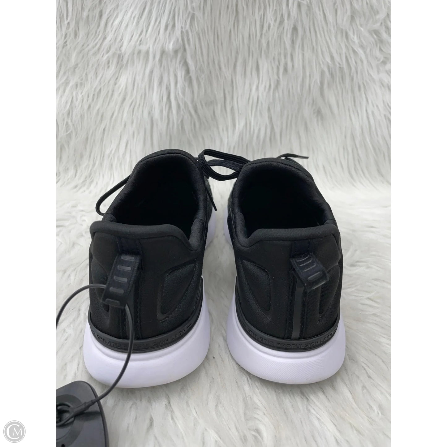 Shoes Designer By Apl In Black & White, Size: 10