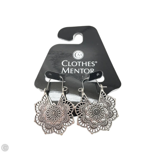 Earrings Dangle/drop By Clothes Mentor