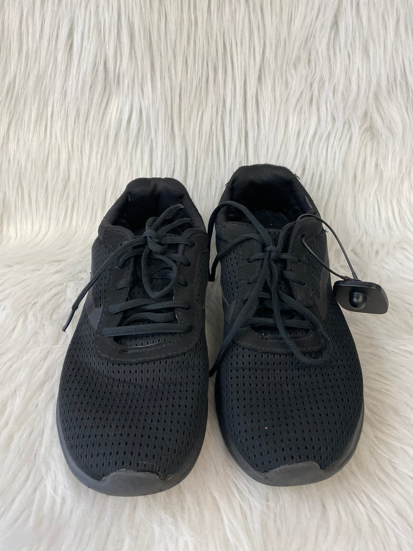 Black Shoes Athletic Clothes Mentor, Size 9.5