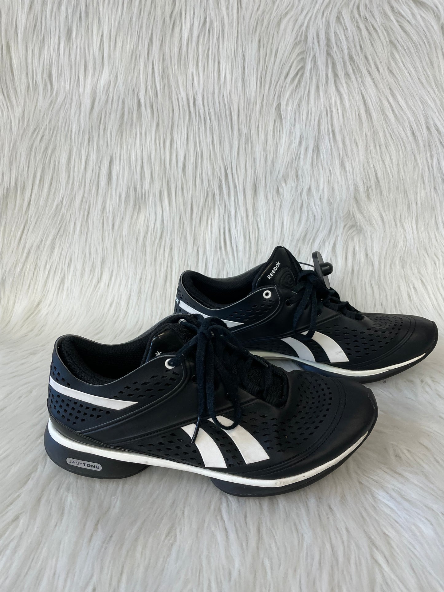 Black & White Shoes Athletic Reebok, Size 8