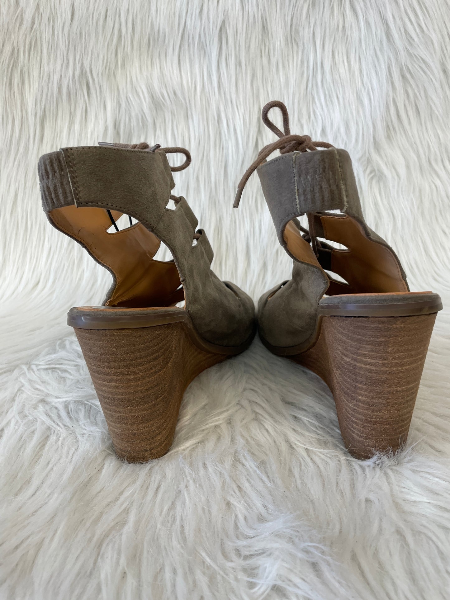 Shoes Heels Wedge By Melrose And Market In Grey, Size: 9