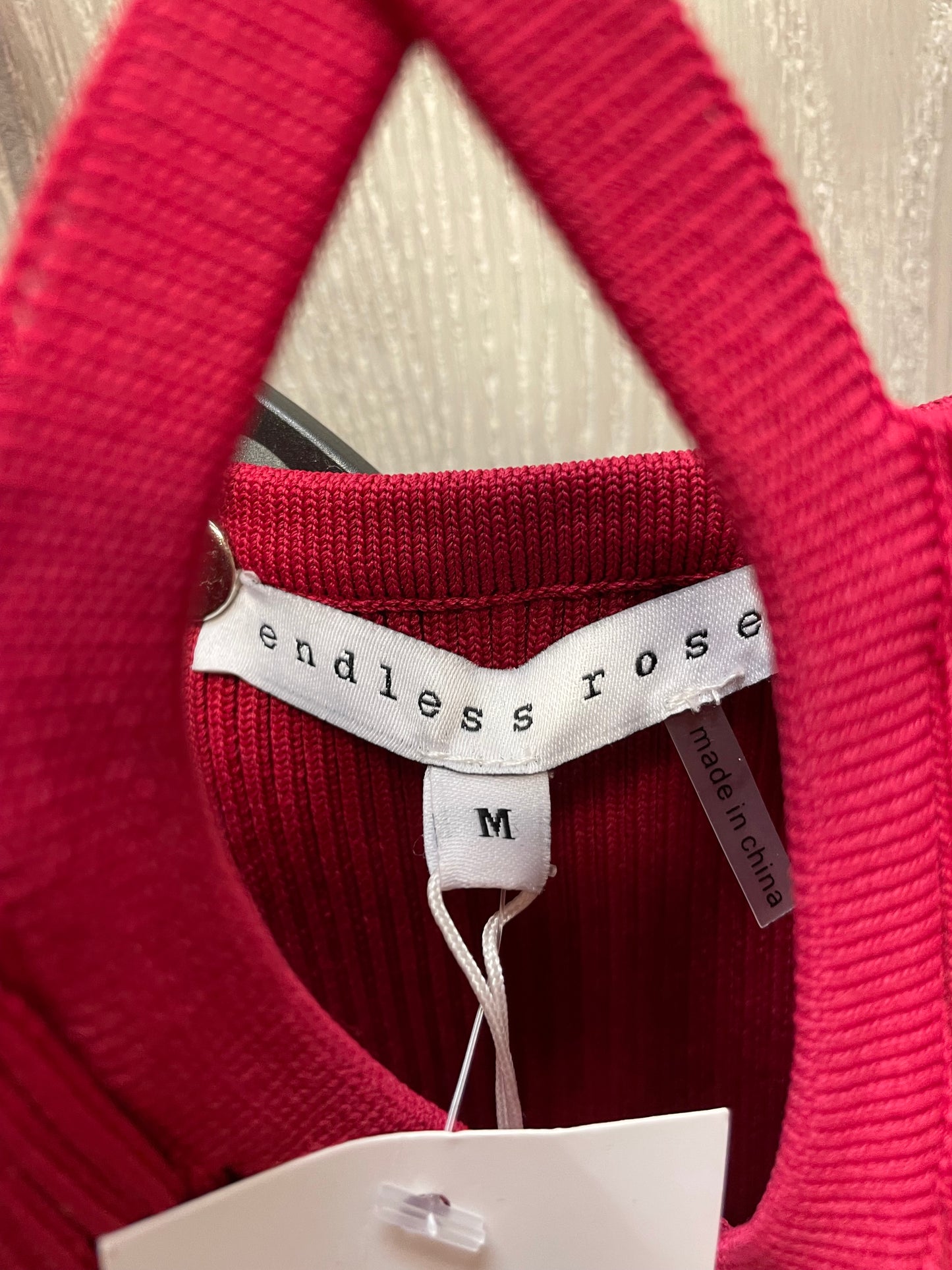 Top Sleeveless By Endless Rose In Red, Size: M