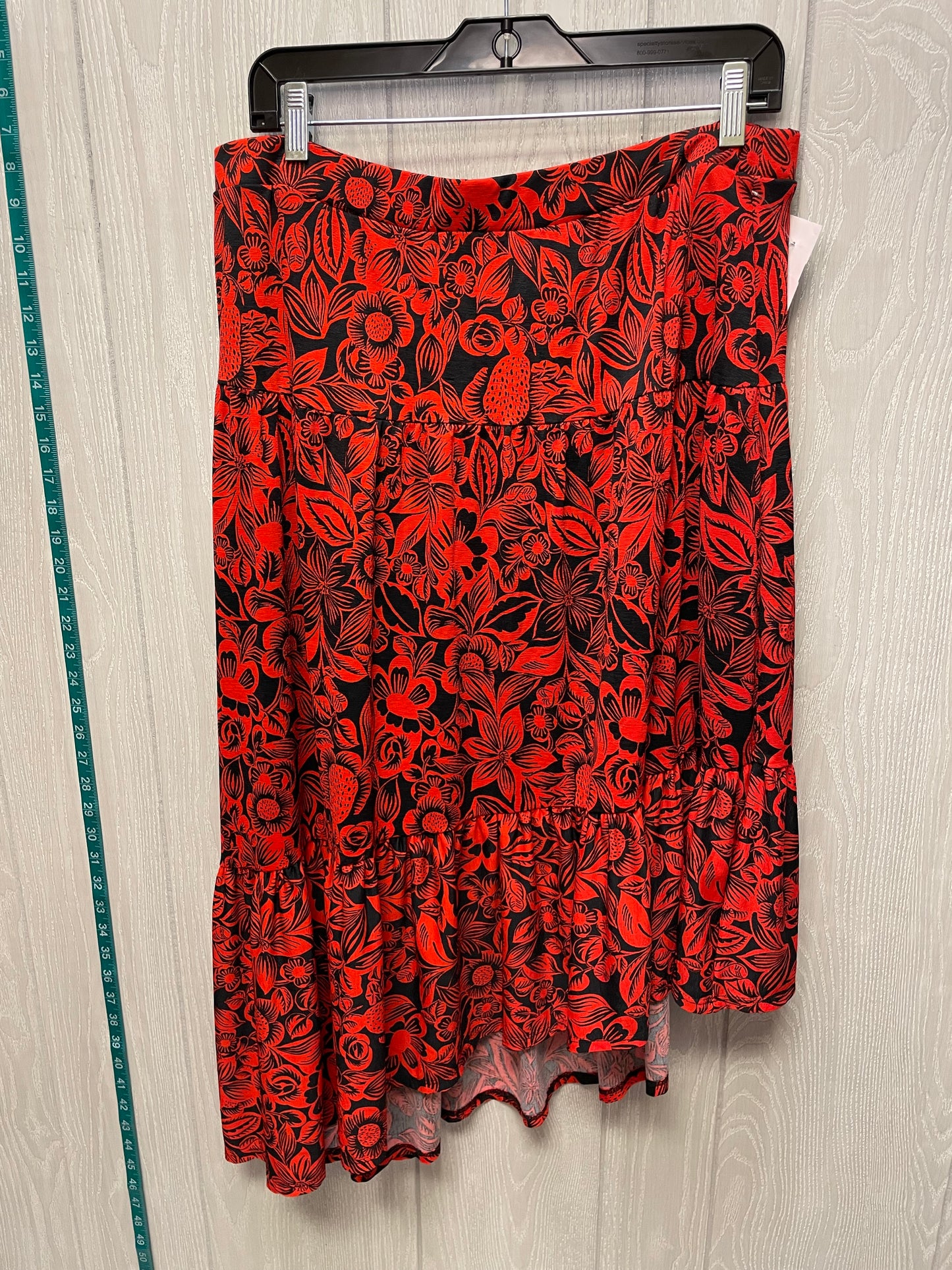 Skirt Midi By Cato In Black & Red, Size: 12