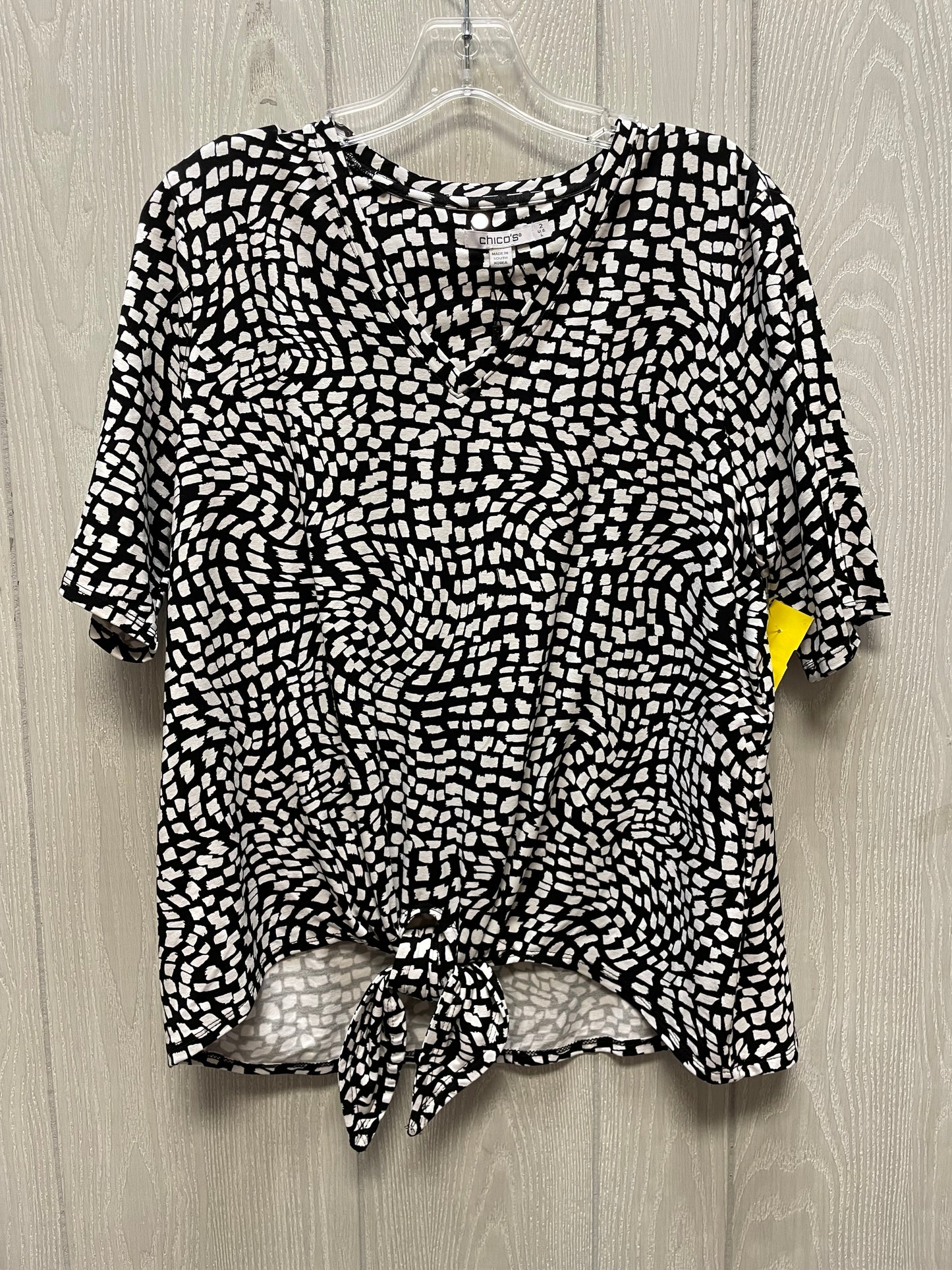 Top Short Sleeve By Chicos In Black & White, Size: L