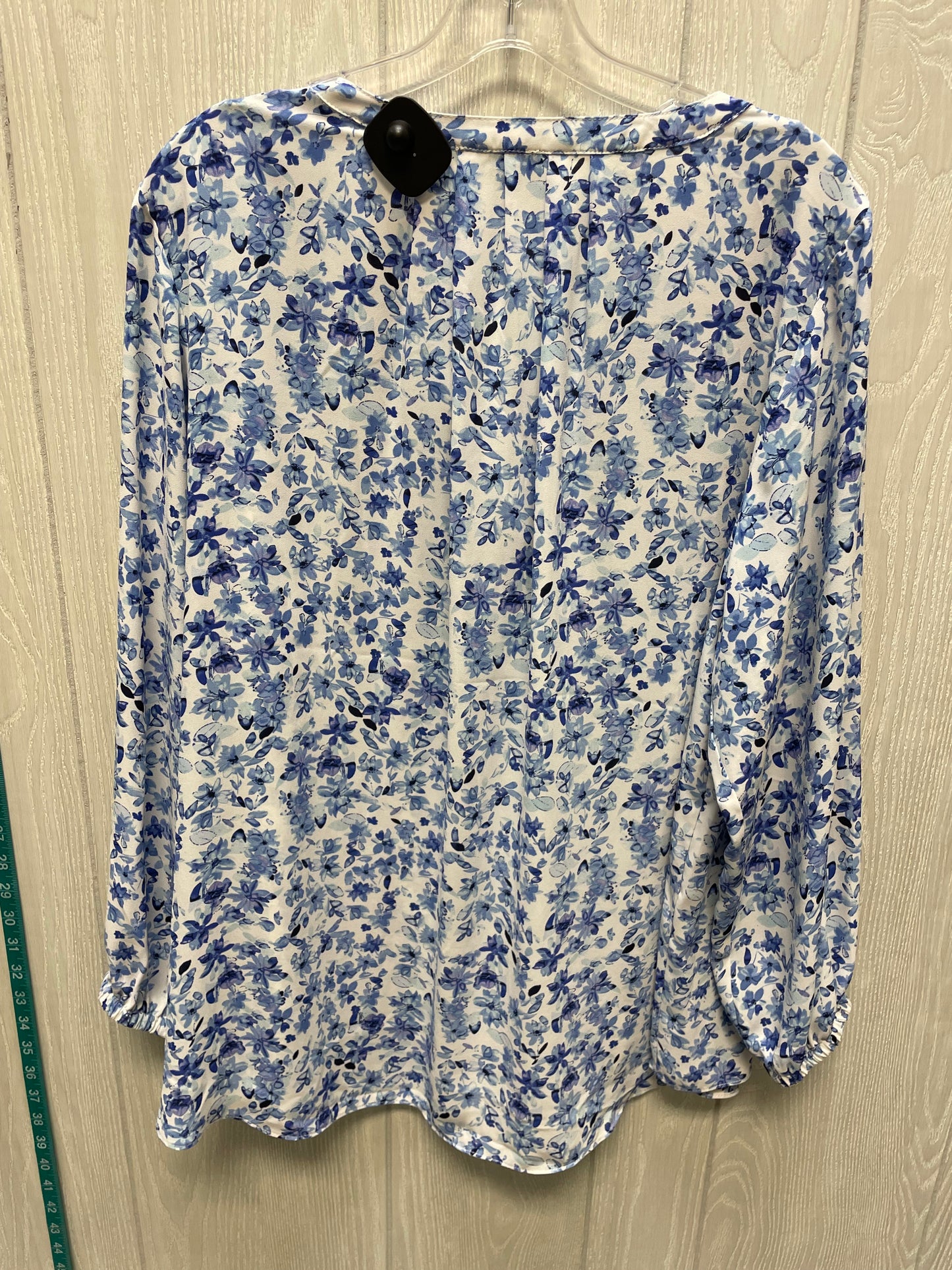 Blouse Long Sleeve By Tahari By Arthur Levine In Floral Print, Size: 1x