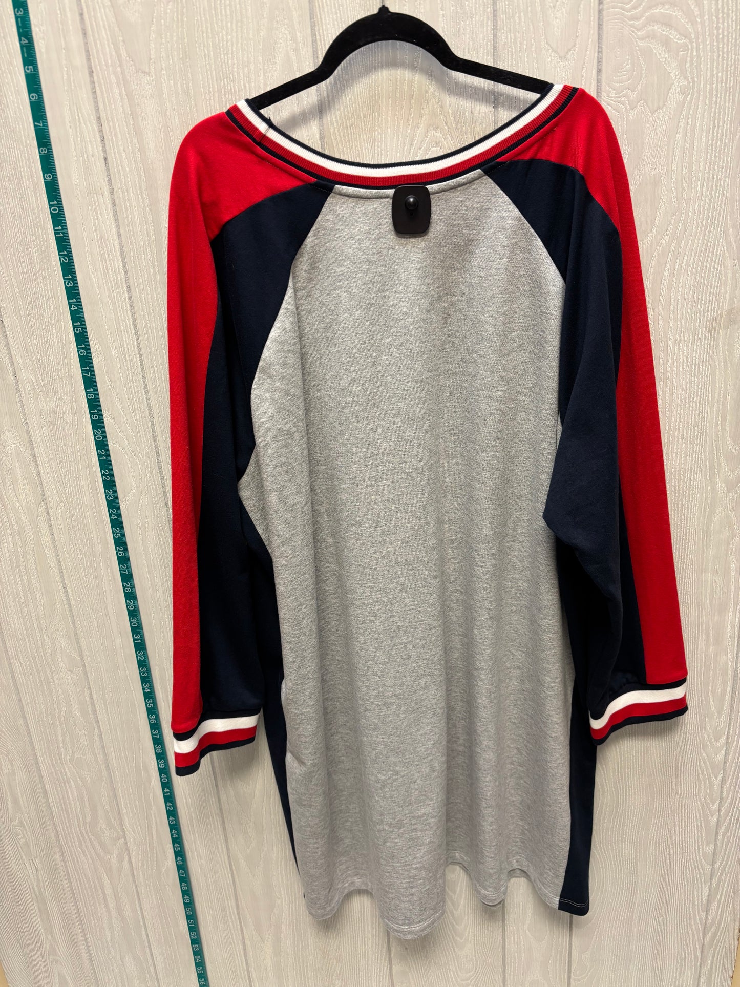 Dress Casual Short By Tommy Hilfiger In Grey & Red, Size: 3x